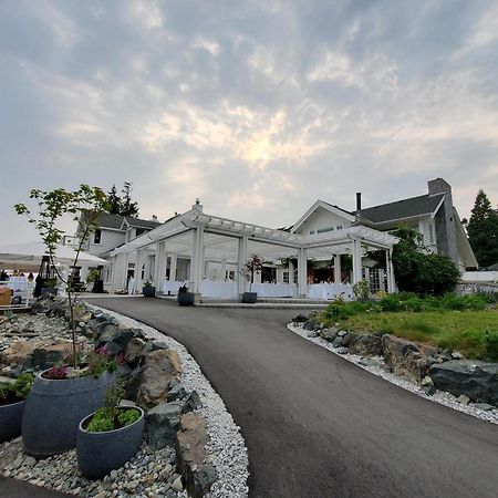 Отель Sooke Harbour House Экстерьер фото