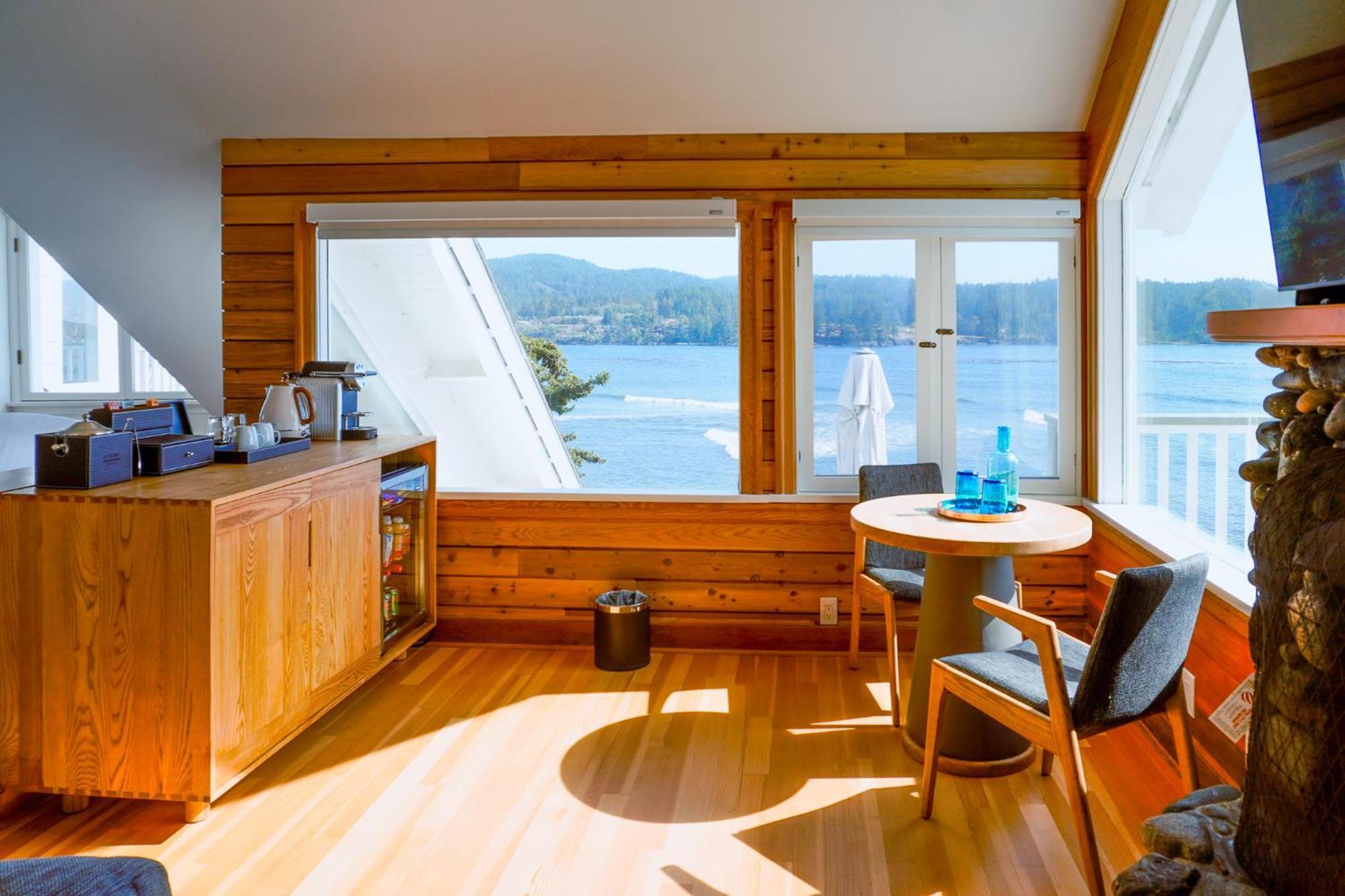Отель Sooke Harbour House Экстерьер фото