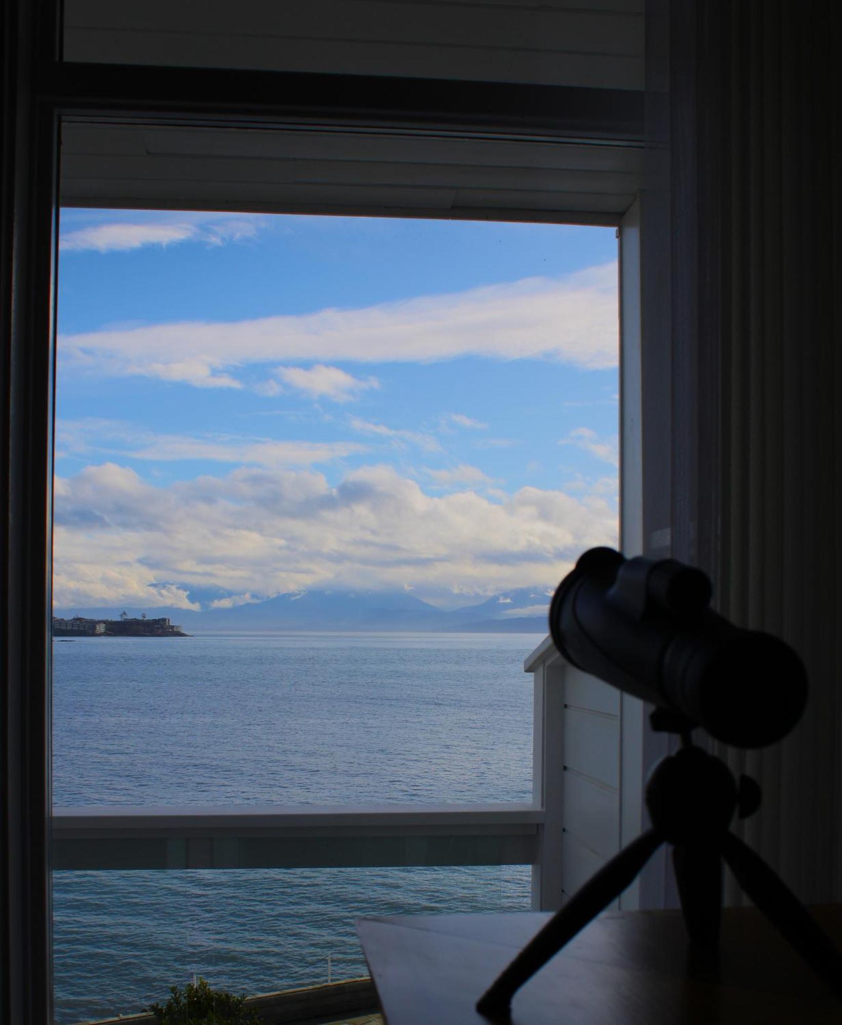 Отель Sooke Harbour House Экстерьер фото