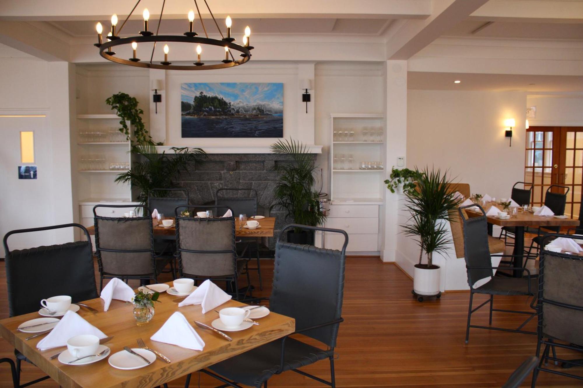 Отель Sooke Harbour House Экстерьер фото
